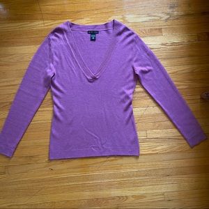 NEW YORK & COMPANY PURPLE V-NECK SWEATER